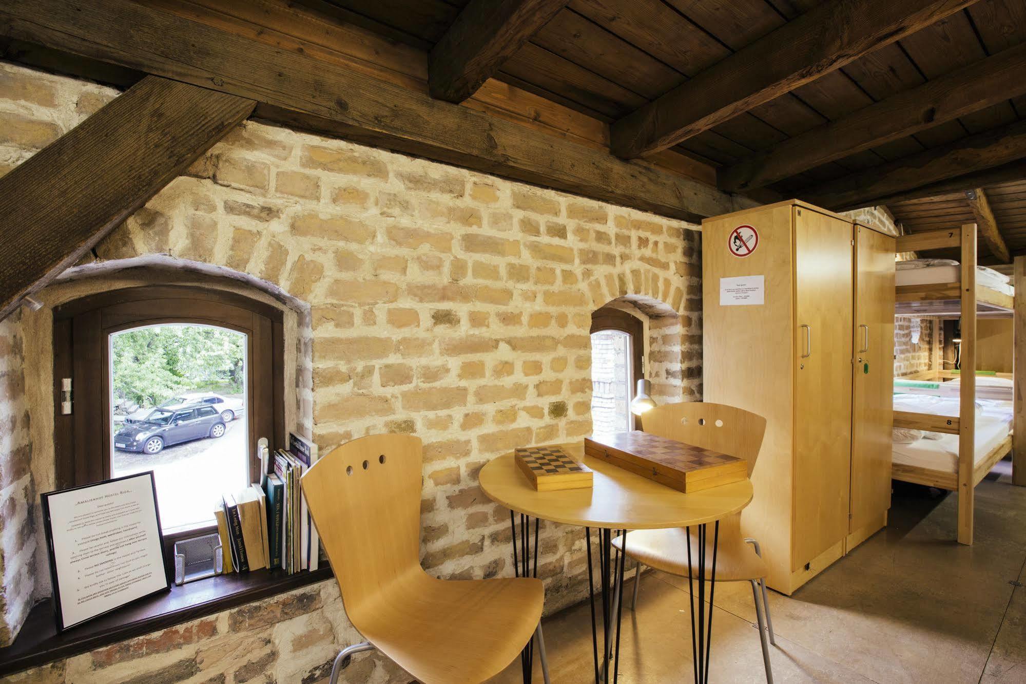 Amalienhof Guesthouse Рига Экстерьер фото